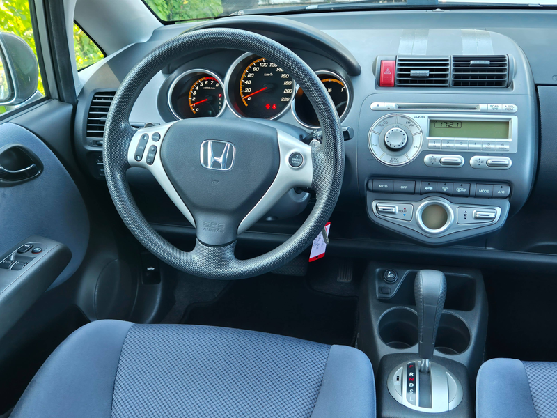 Honda Jazz 1.4 LS  Automatik  Klima   91000 km stand TÜV Neu — photo 12