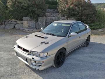 Subaru impreza 2.0 turbo GT 2000