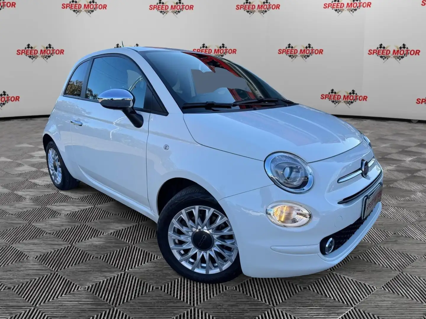 Fiat 500 1.0 Hybrid, SENSORI, FARI AUTOMATICI Bianco - 1