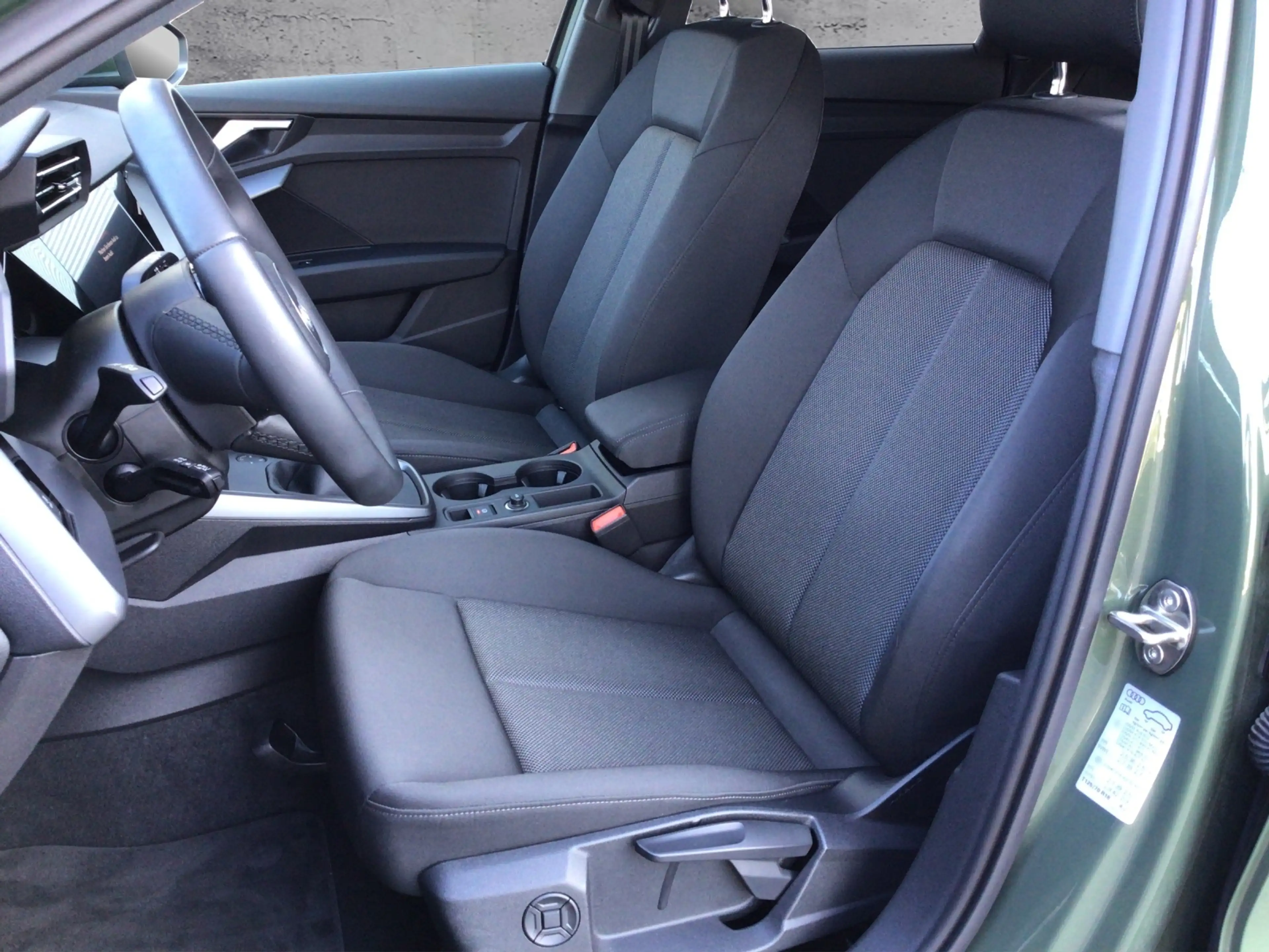 Audi A3 Sportback adv. 35TFSI 5JG/3ZONEN/SHZ/AMBIENTE — photo 5