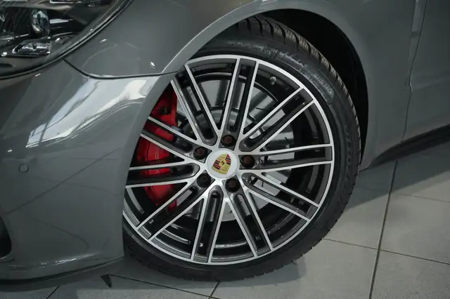 Porsche Panamera view 2