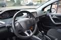 Peugeot 2008 1,2  81KW/ 110PS  1. Hand Grün - thumbnail 9
