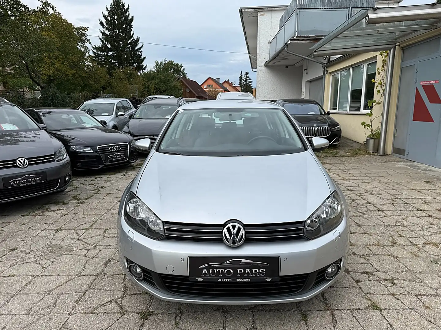 Volkswagen Golf Comfortline BMT 1,6 TDI DPF DSG-TEMPOMAT-SITZHE... Silber - 2