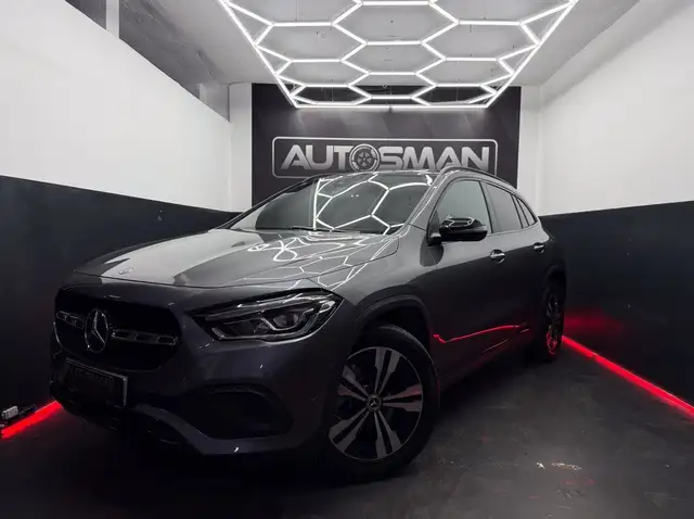 Mercedes-Benz GLA 200 D