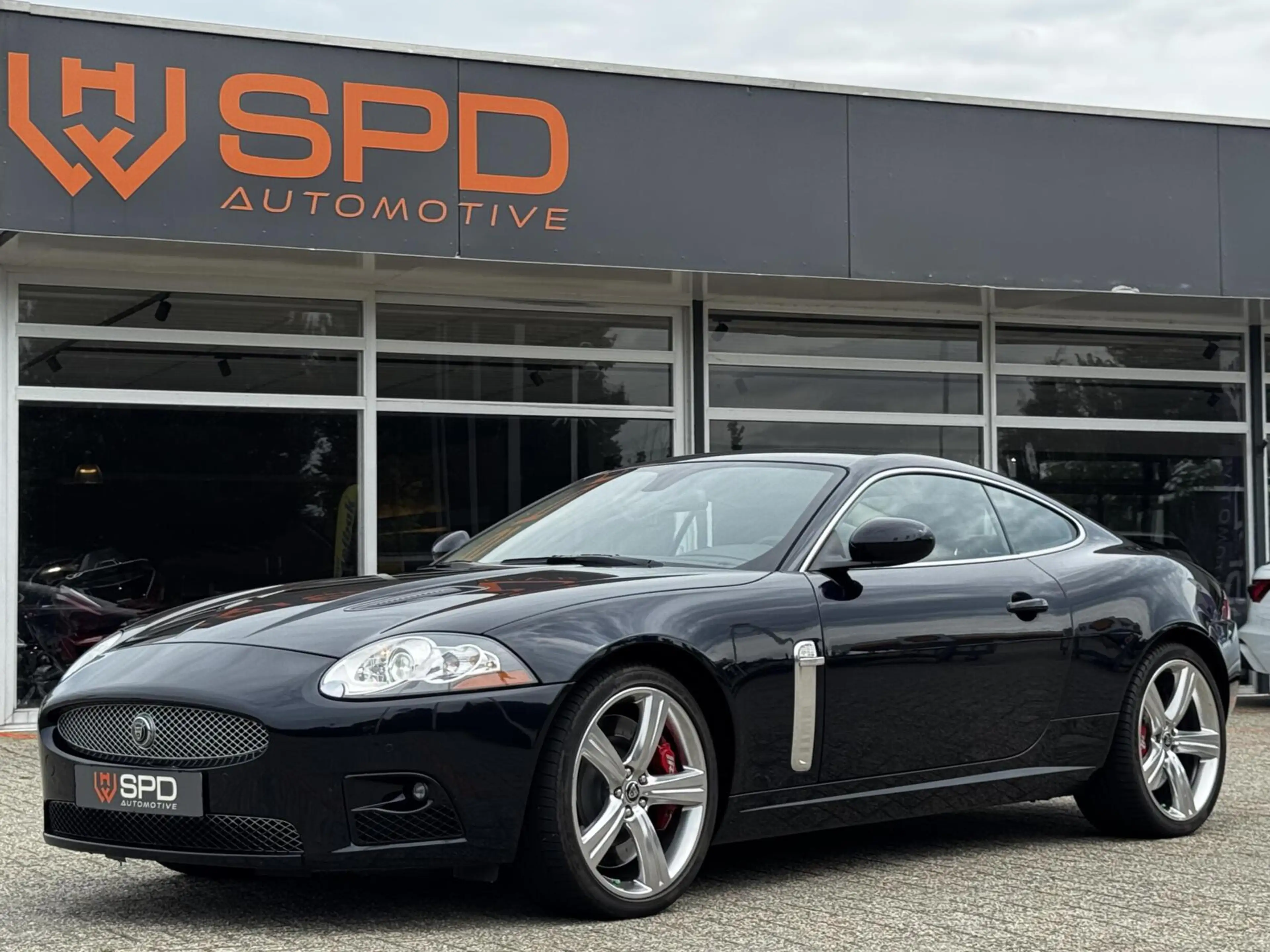 Jaguar XKR 4.2V8 Coupé|20"BBS|6-piston|Bowers&Wilkens|Keyles