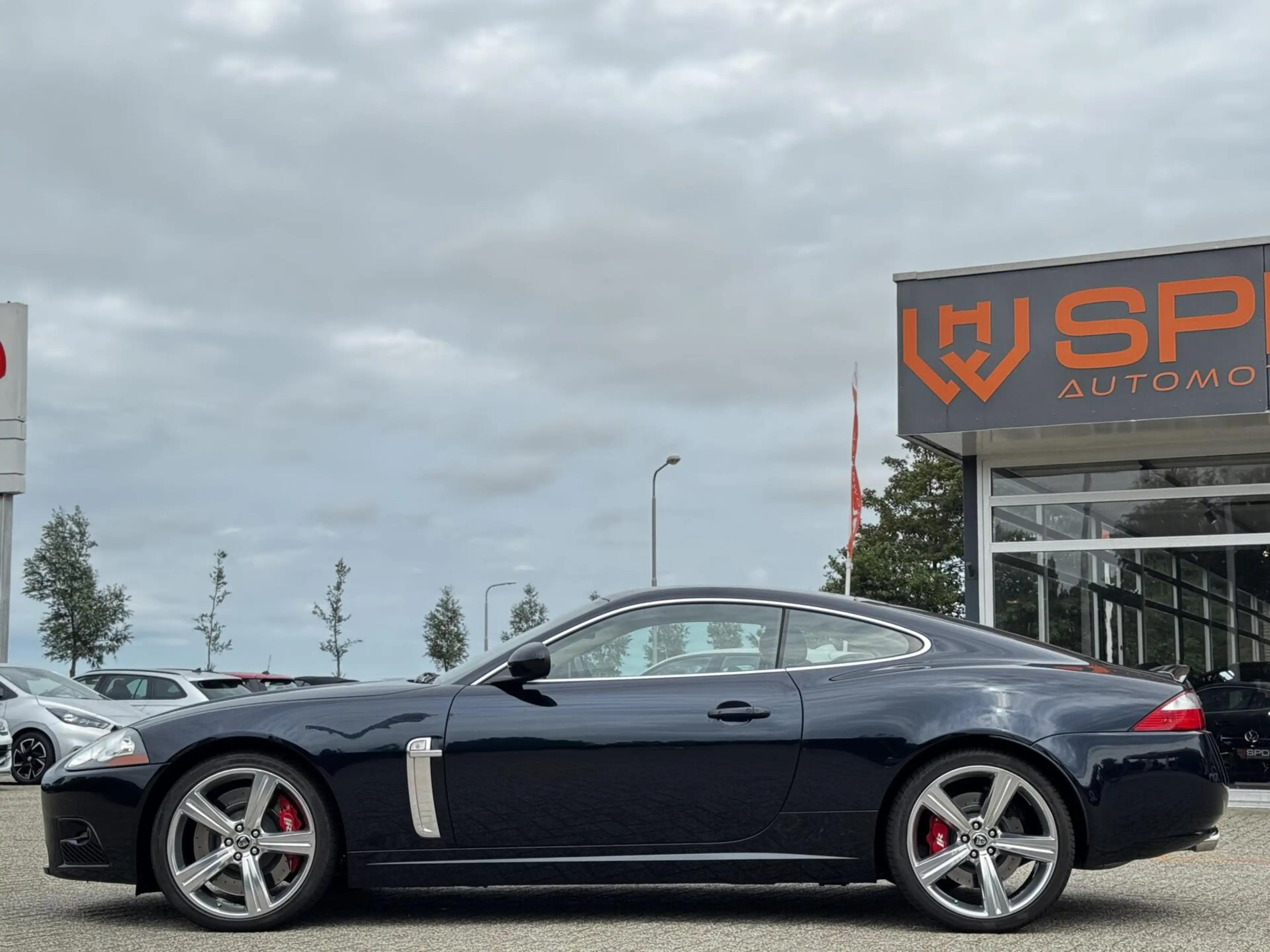 Jaguar XKR 4.2V8 Coupé|20"BBS|6-piston|Bowers&Wilkens|Keyles — photo 3
