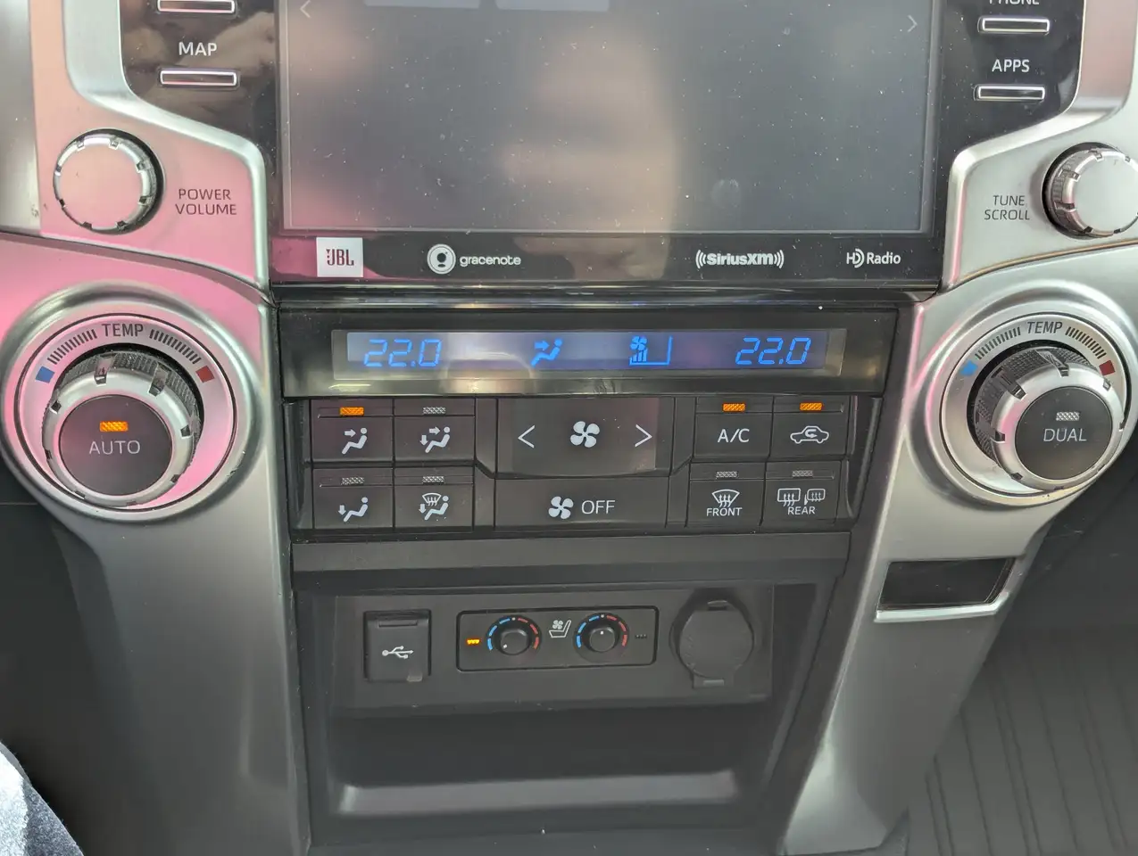 Toyota 4-Runner снимка Toyota 4-Runner
