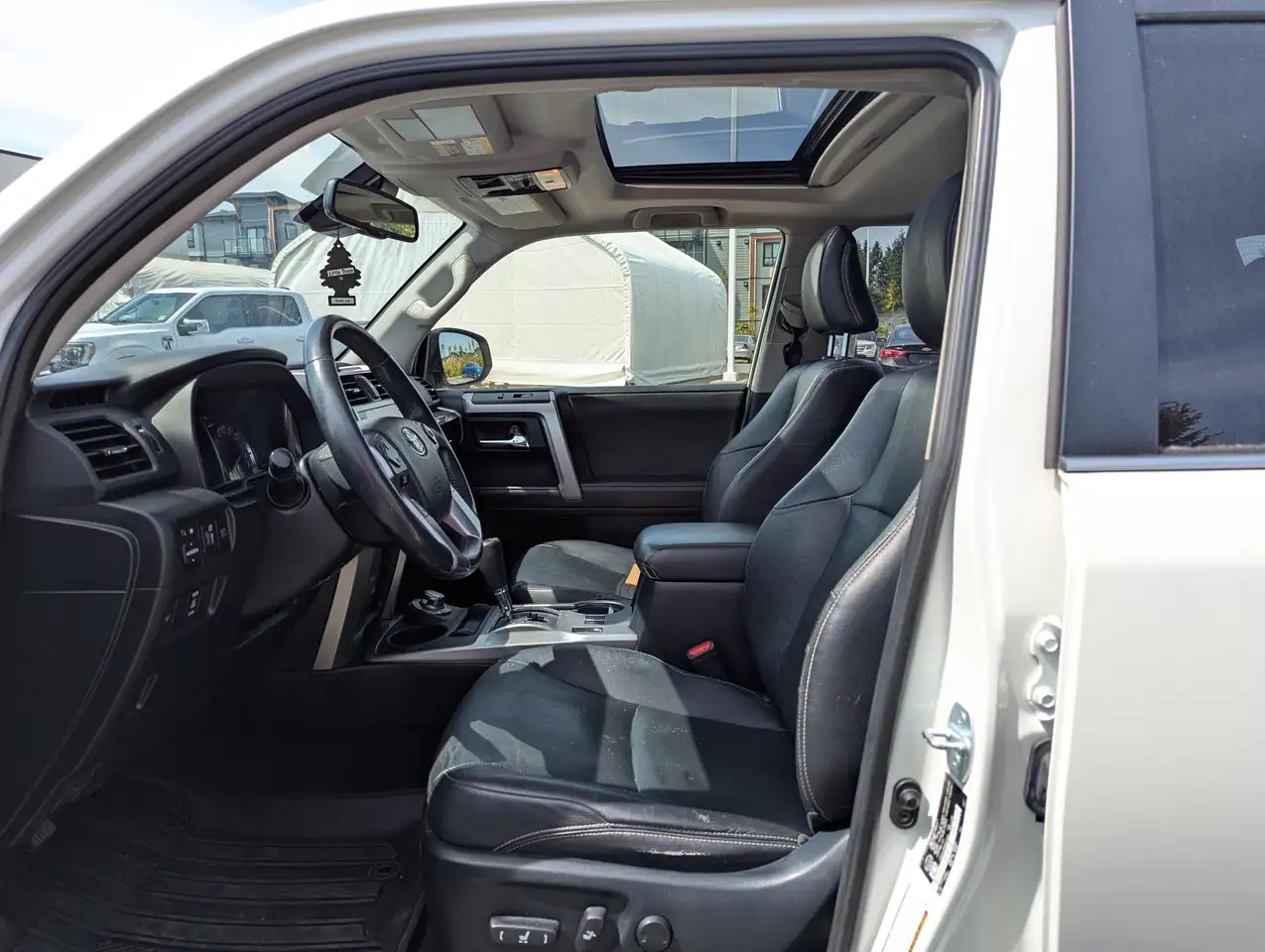 Toyota 4-Runner снимка Toyota 4-Runner