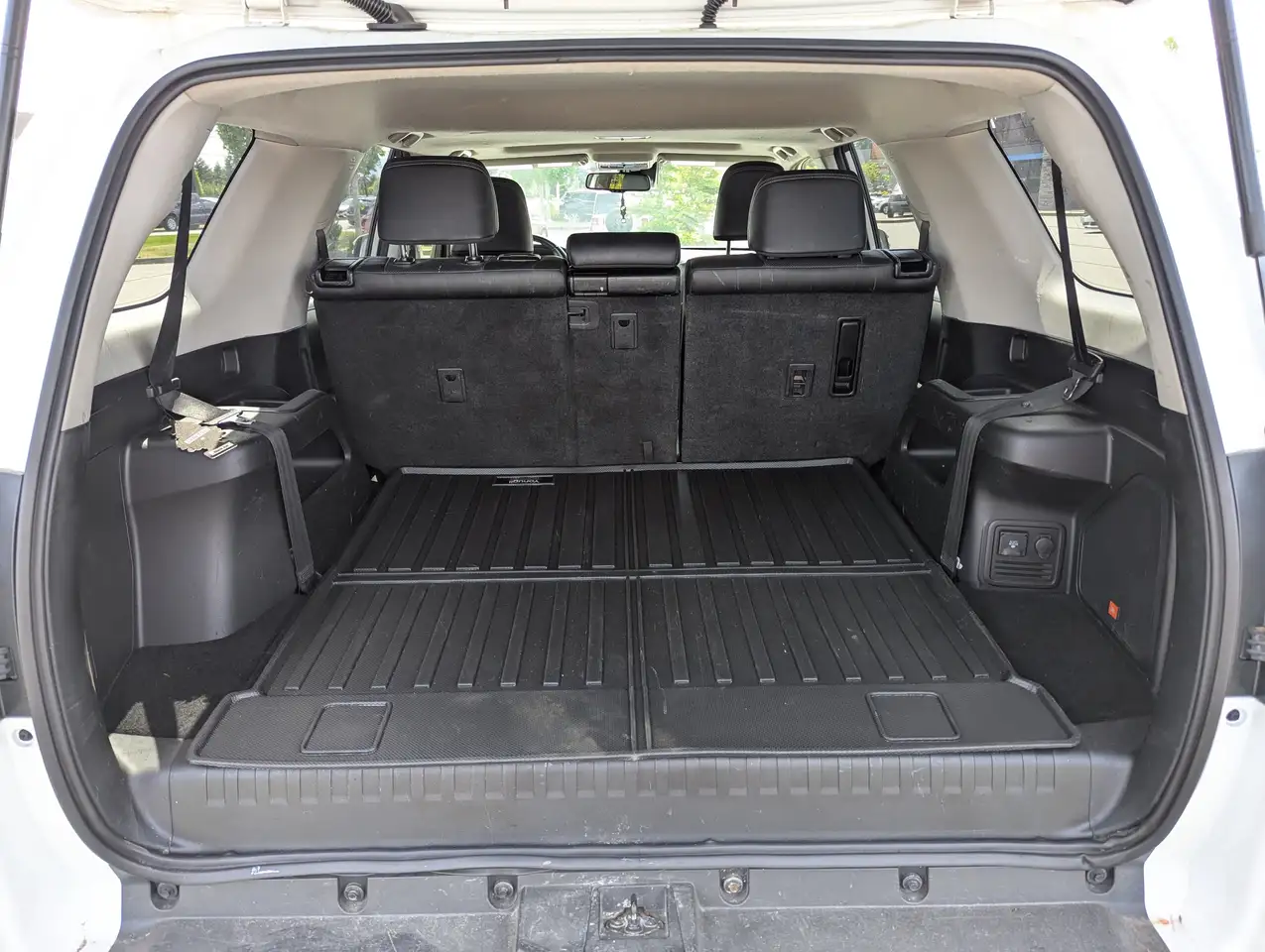 Toyota 4-Runner снимка Toyota 4-Runner