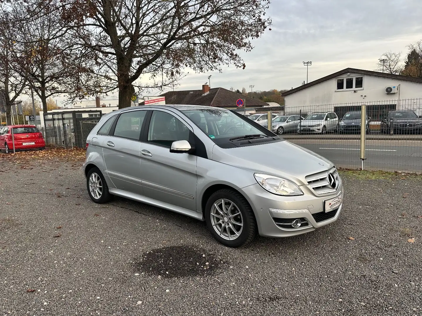 Mercedes-Benz B 200 B-Klasse Sport Edition Automatik NAVI Temp Argent - 1
