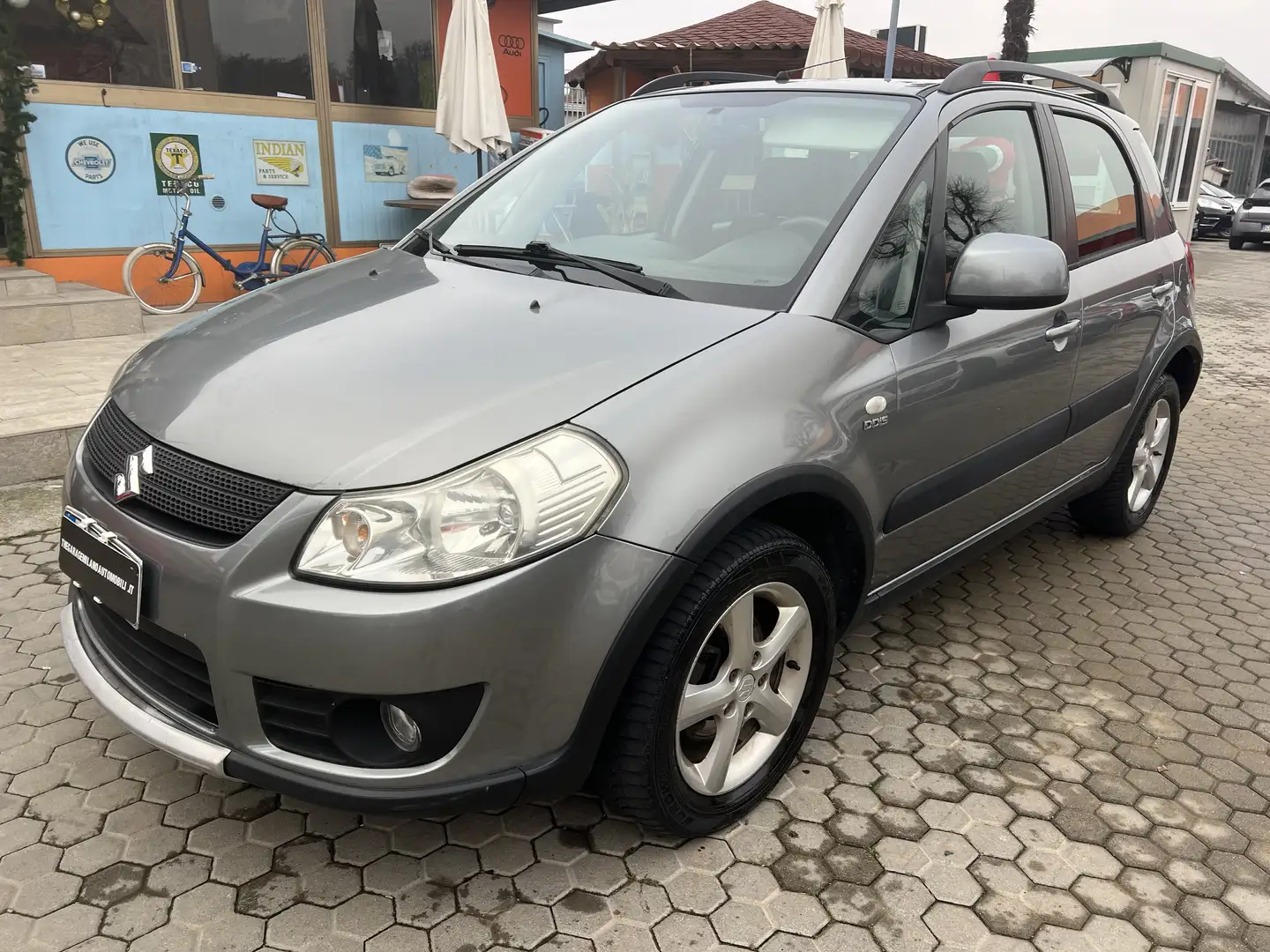 Suzuki SX4 4X4  1.9 ddis Outdoor Line 4wd OK NEOPATENTATI Grau - 1