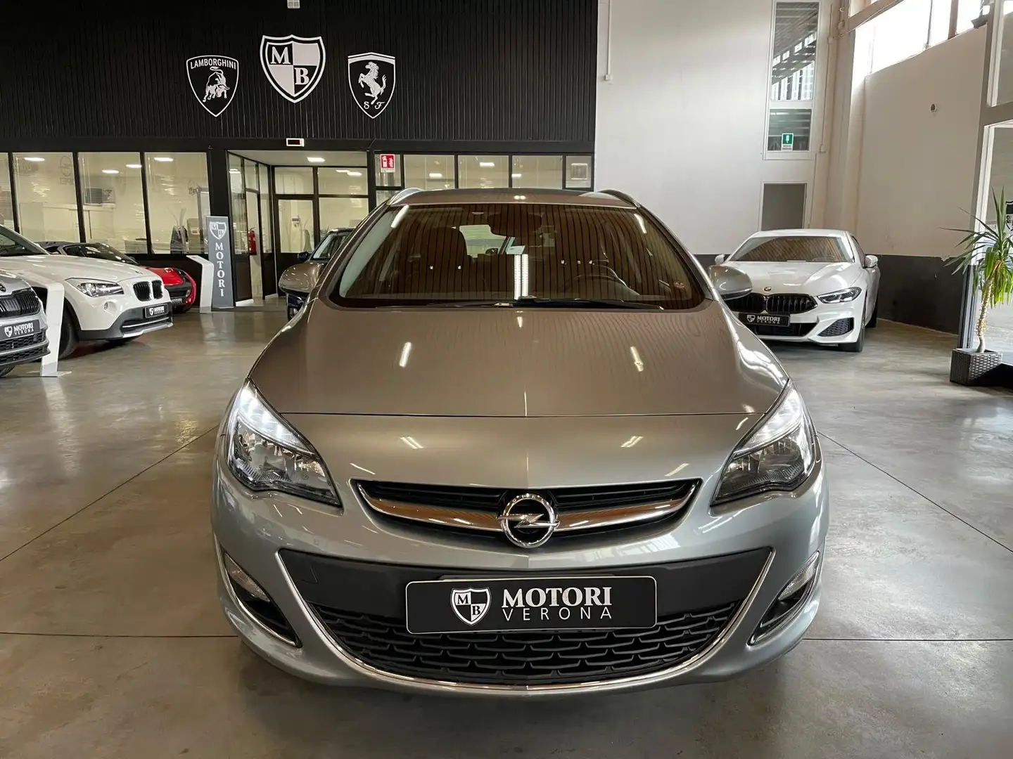 Opel Astra Sports Tourer Sports Tourer 1.6 cdti Cosmo s Plateado - 2