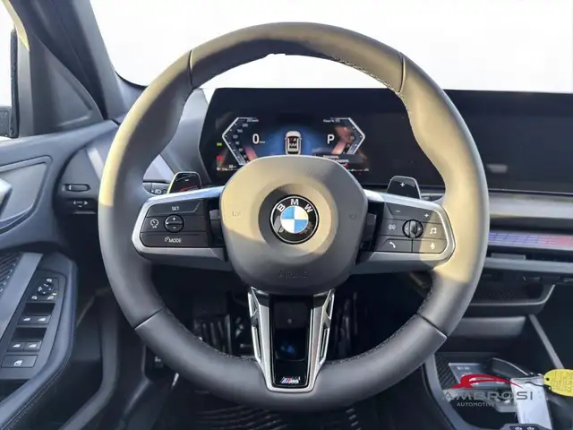 BMW 1 Series view 14