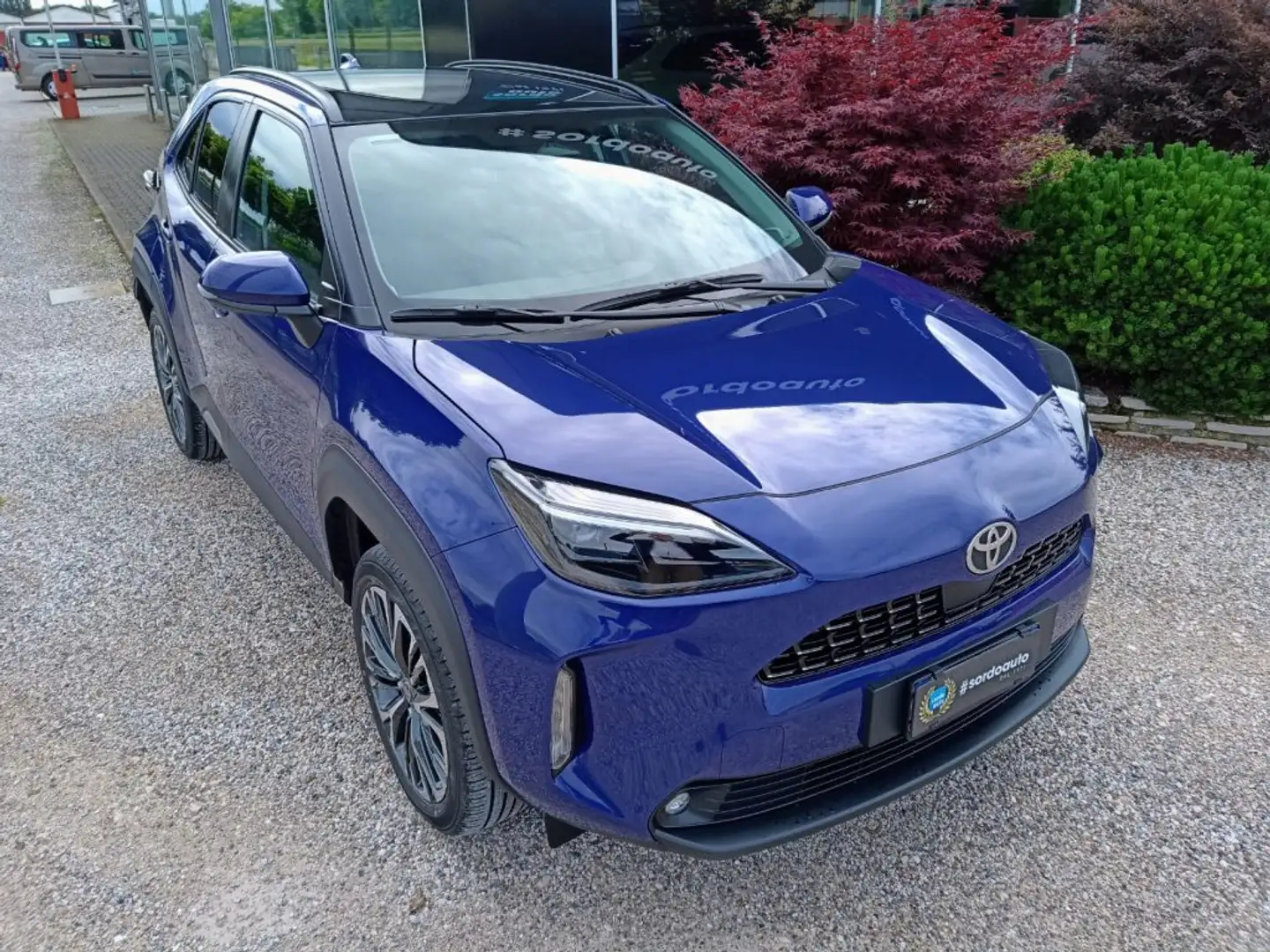 Toyota Yaris Cross 1.5 Hybrid Lounge Azul - 2
