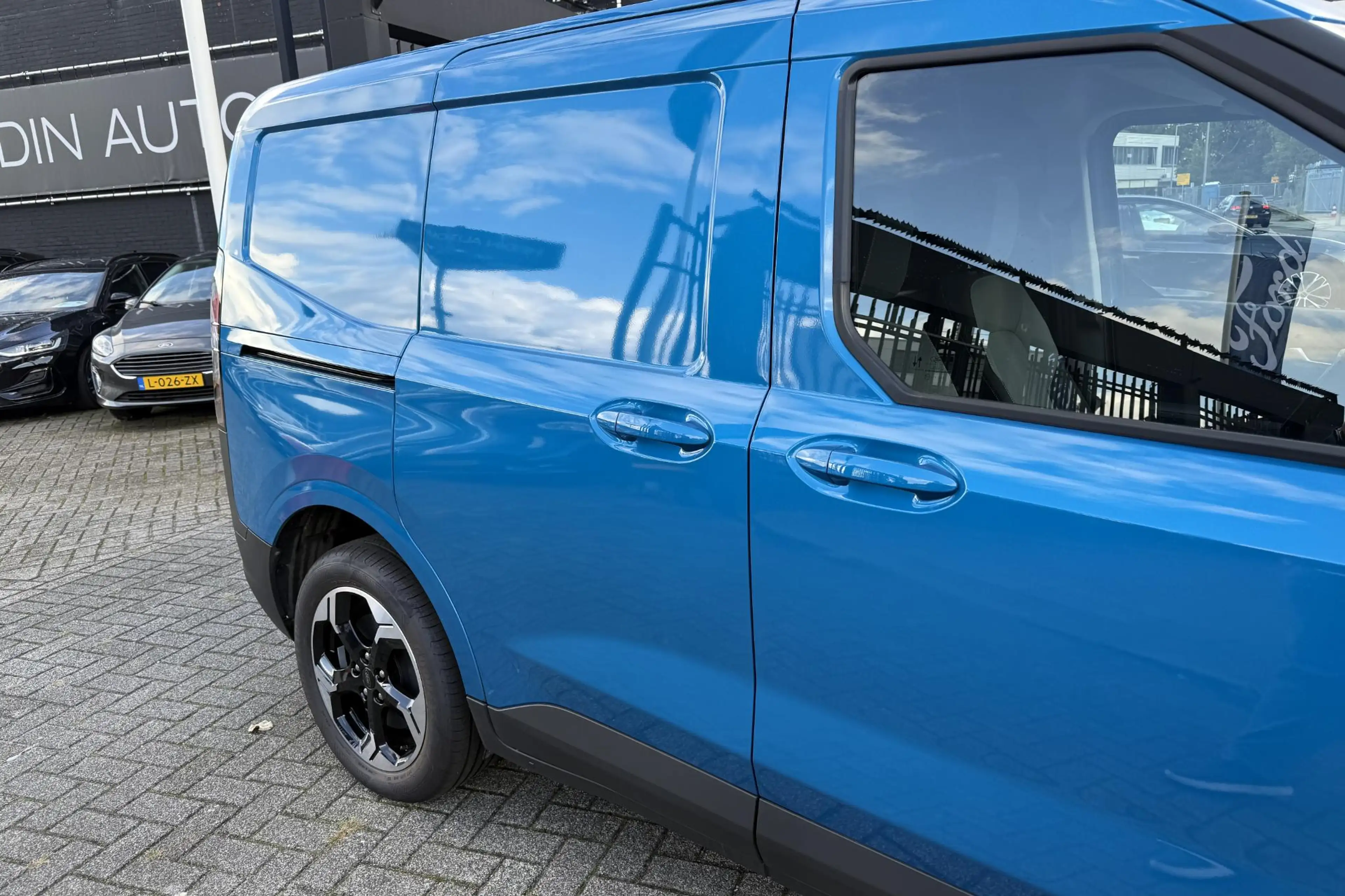 Ford Transit Courier E-Transit Limited 44 kWh | Trekhaak | Driver Assis — photo 13