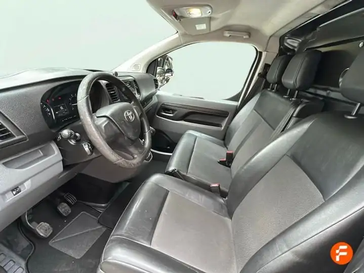 Toyota Proace 2021, foto 13