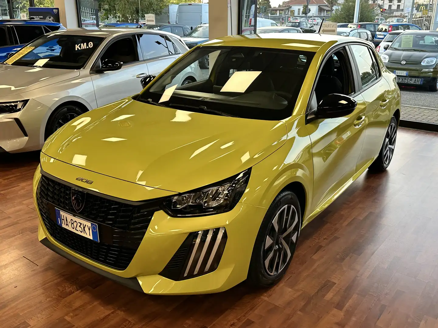 Peugeot 208 208 1.2 hybrid Style 110cv e-dcs  KM ZERO Jaune - 1