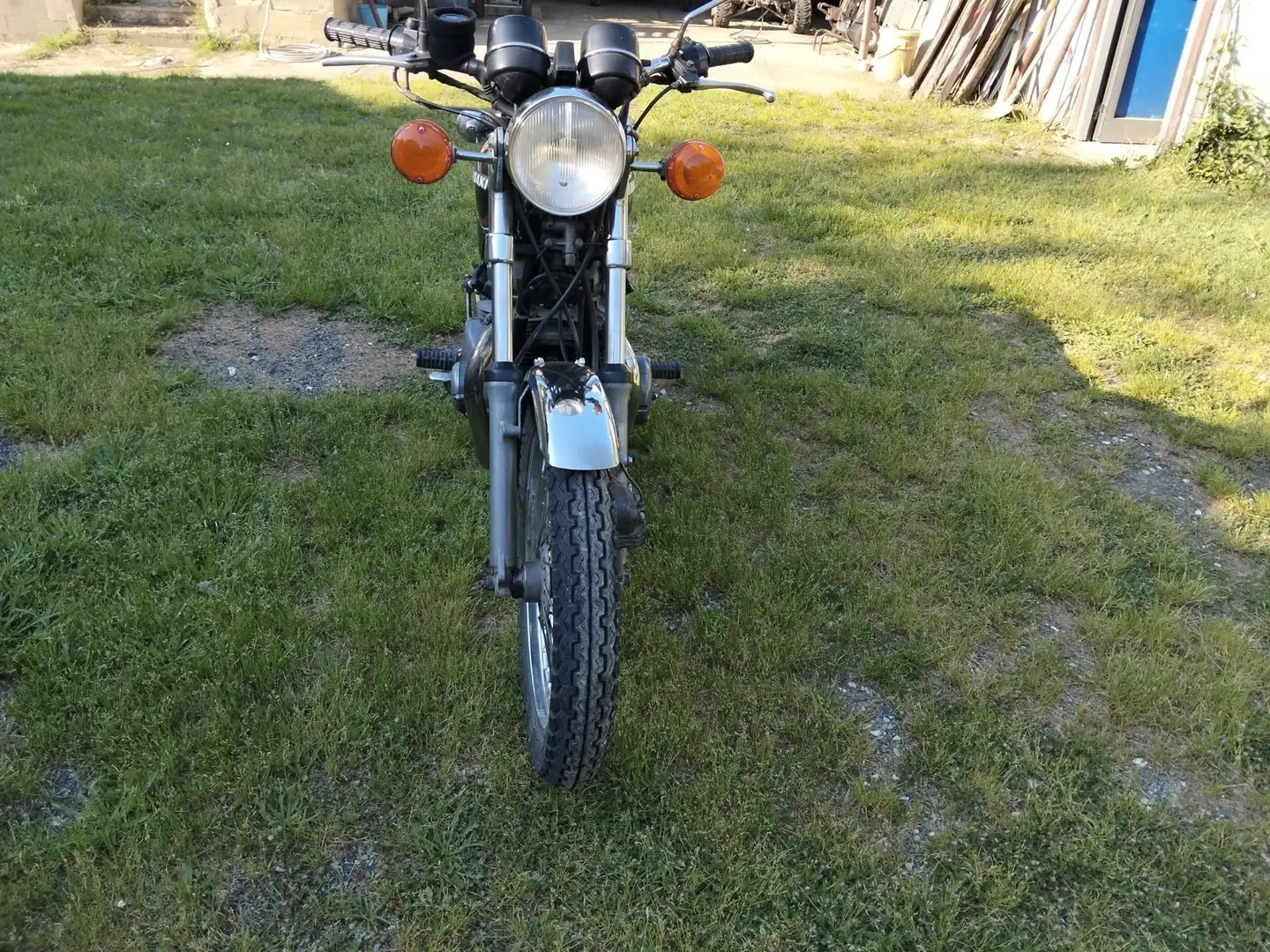 Kawasaki Z 400 Zwart - 2