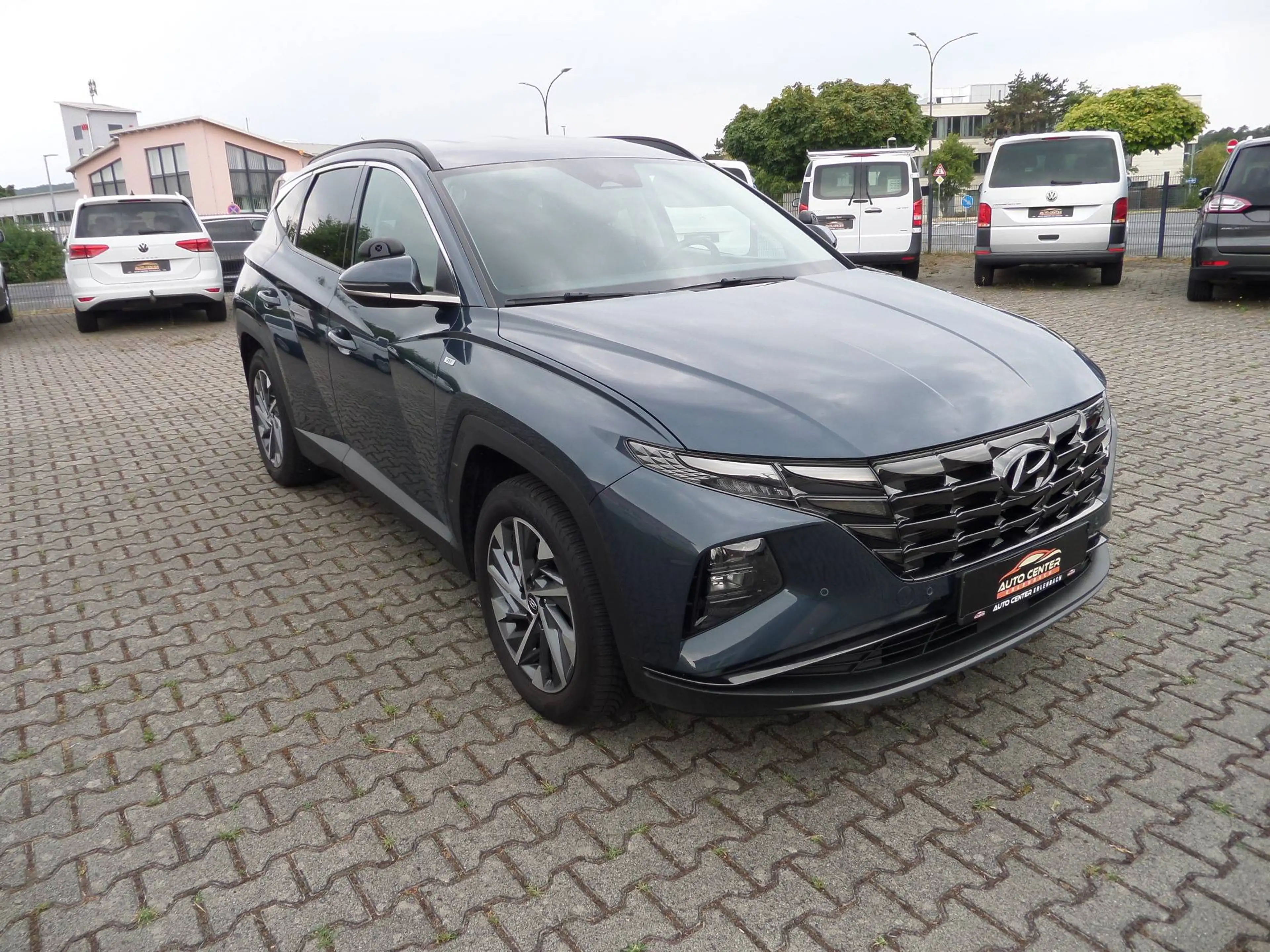 Hyundai TUCSON Mild-Hybrid 2WD+Fahrschulauto+AHK+Navi+Cam+SHZ+PDC+ACC+Sportpaket — photo 5