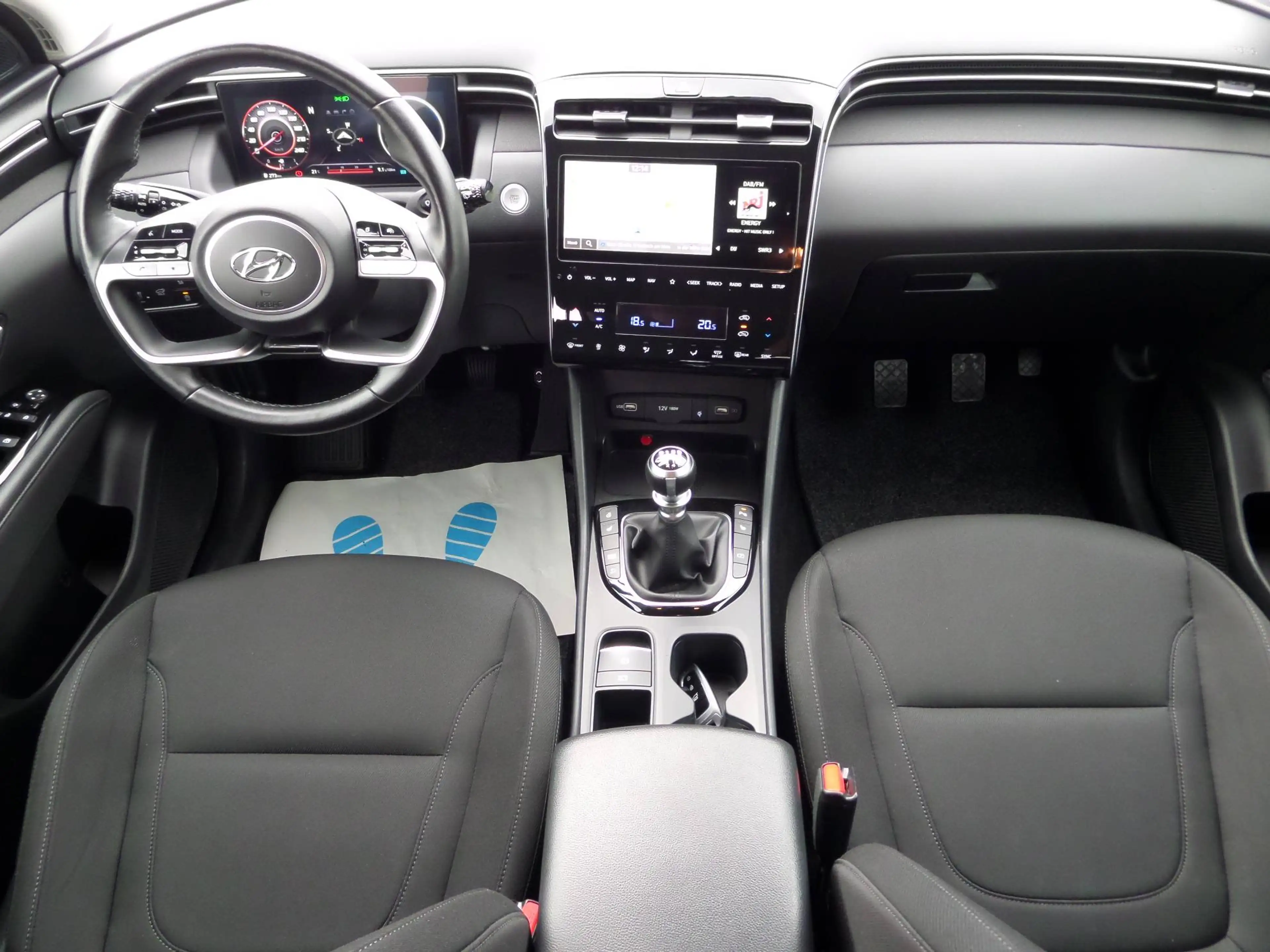 Hyundai TUCSON Mild-Hybrid 2WD+Fahrschulauto+AHK+Navi+Cam+SHZ+PDC+ACC+Sportpaket — photo 9