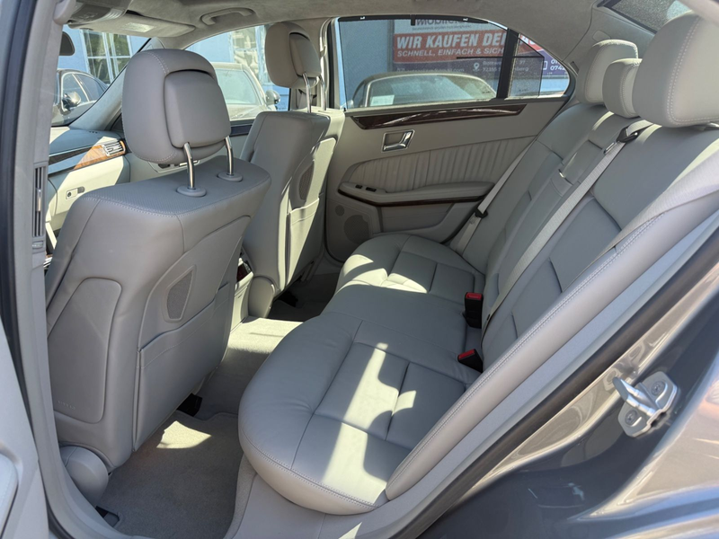 Mercedes-Benz E 350 Lim. 4Matic *1.HAND*EXKLUSIV*DISTR*S-BELÜF — photo 11