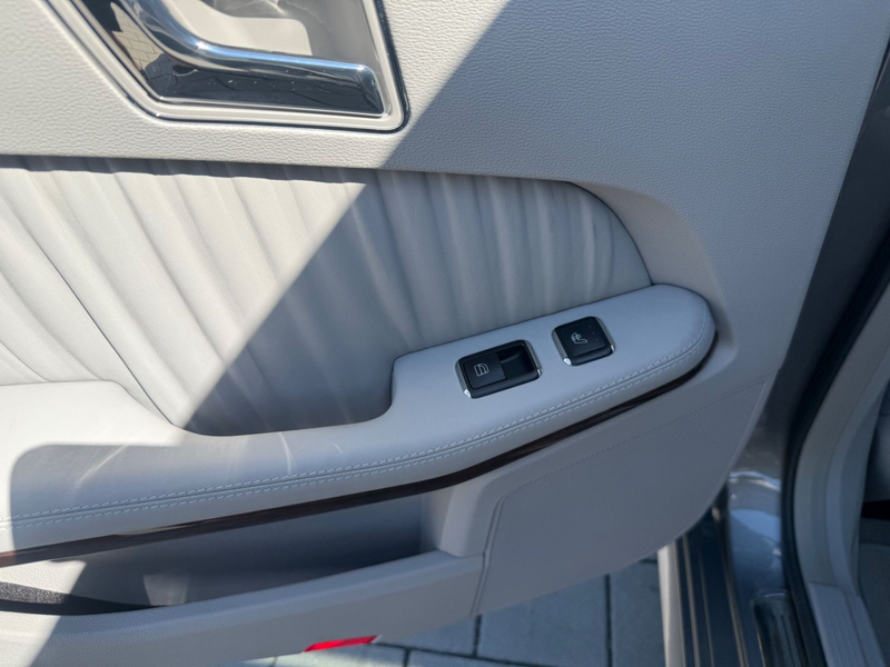 Mercedes-Benz E 350 Lim. 4Matic *1.HAND*EXKLUSIV*DISTR*S-BELÜF — photo 12