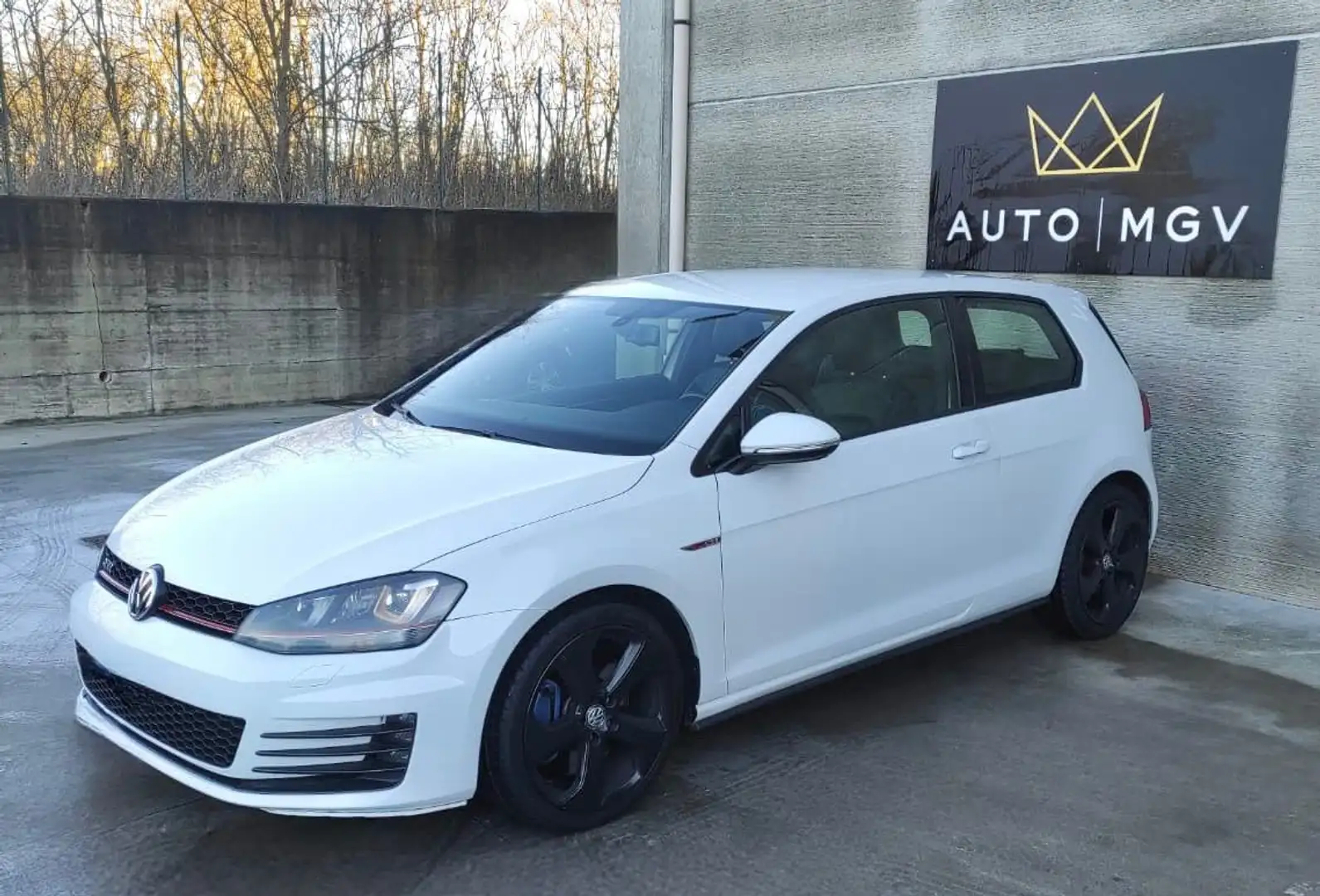 Volkswagen Golf GTI Golf VII 2013 3p 2.0 tsi Performance * SUPER PROMO Weiß - 1
