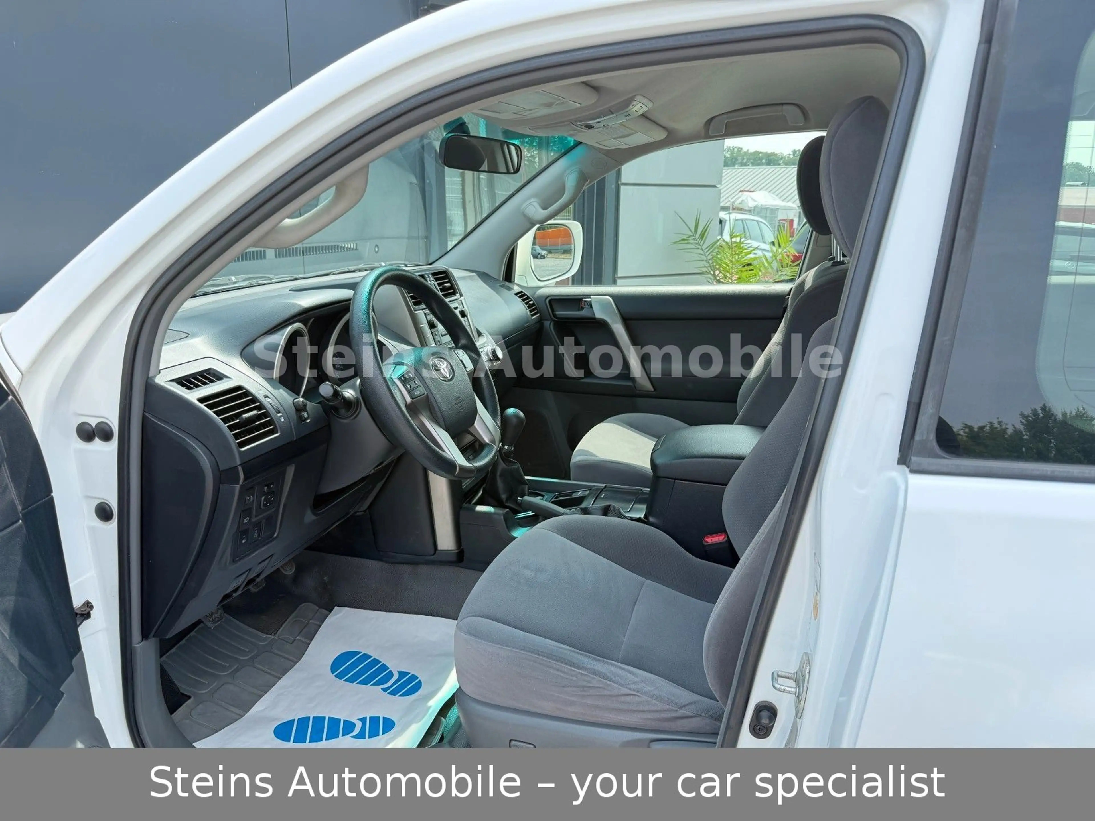 Toyota Land Cruiser *KLIMAAUT.*TÜV 07/2028*1-HAND*19%VAT — photo 13