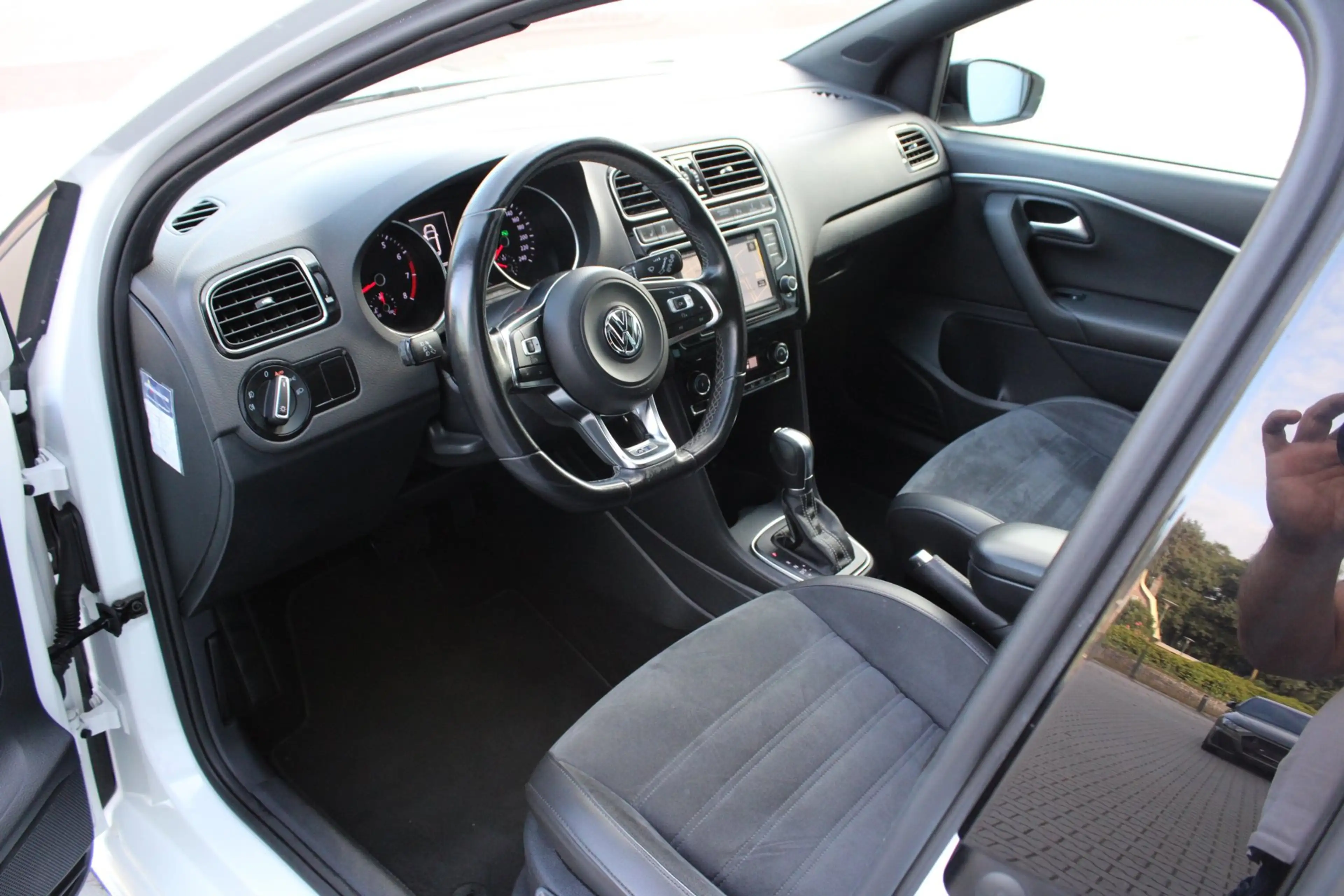 Volkswagen Polo 1.4 TSI BLUE GT 150 PK | DSG | PANO | CAMERA | ACC — photo 22
