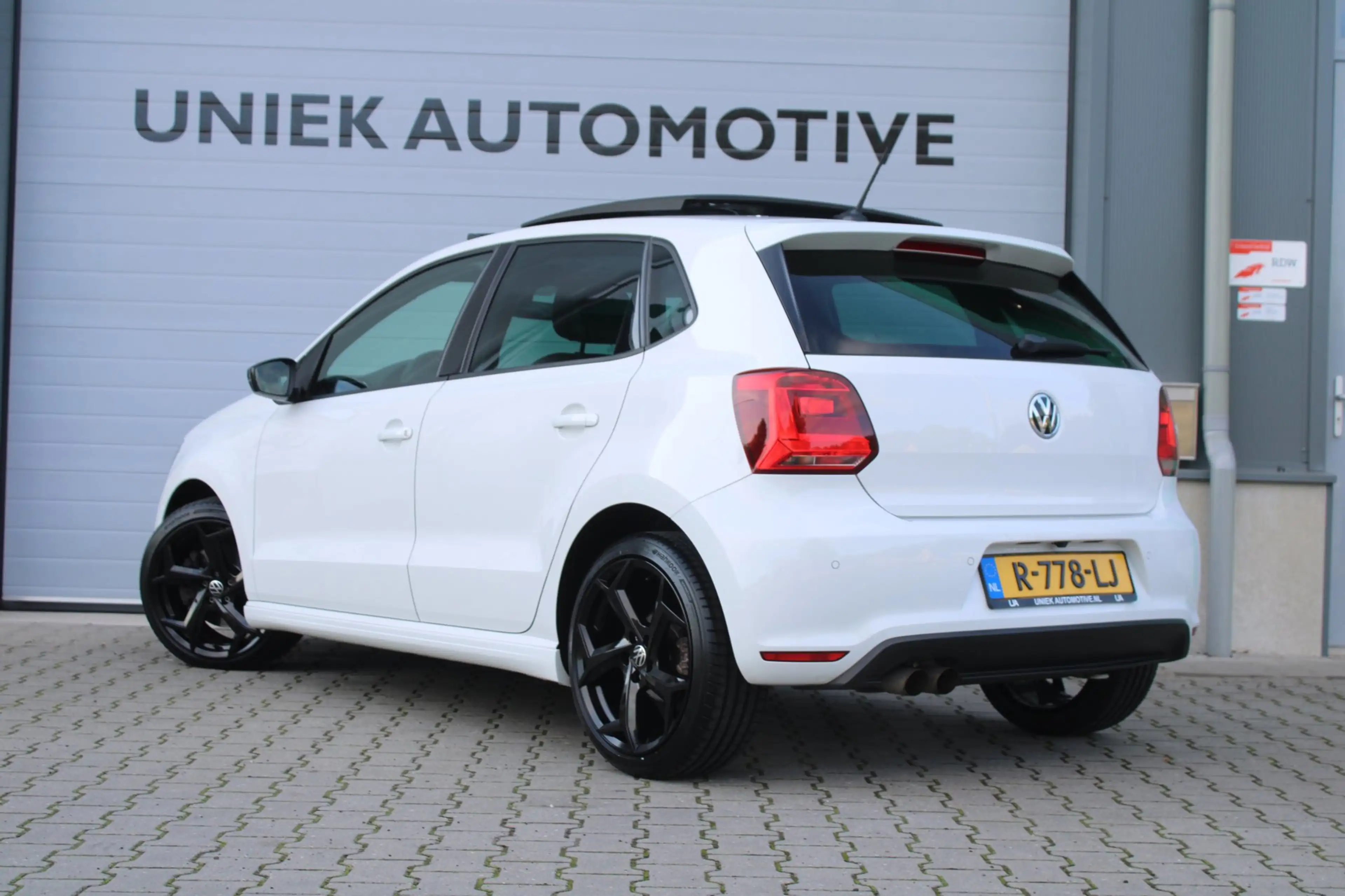 Volkswagen Polo 1.4 TSI BLUE GT 150 PK | DSG | PANO | CAMERA | ACC — photo 3