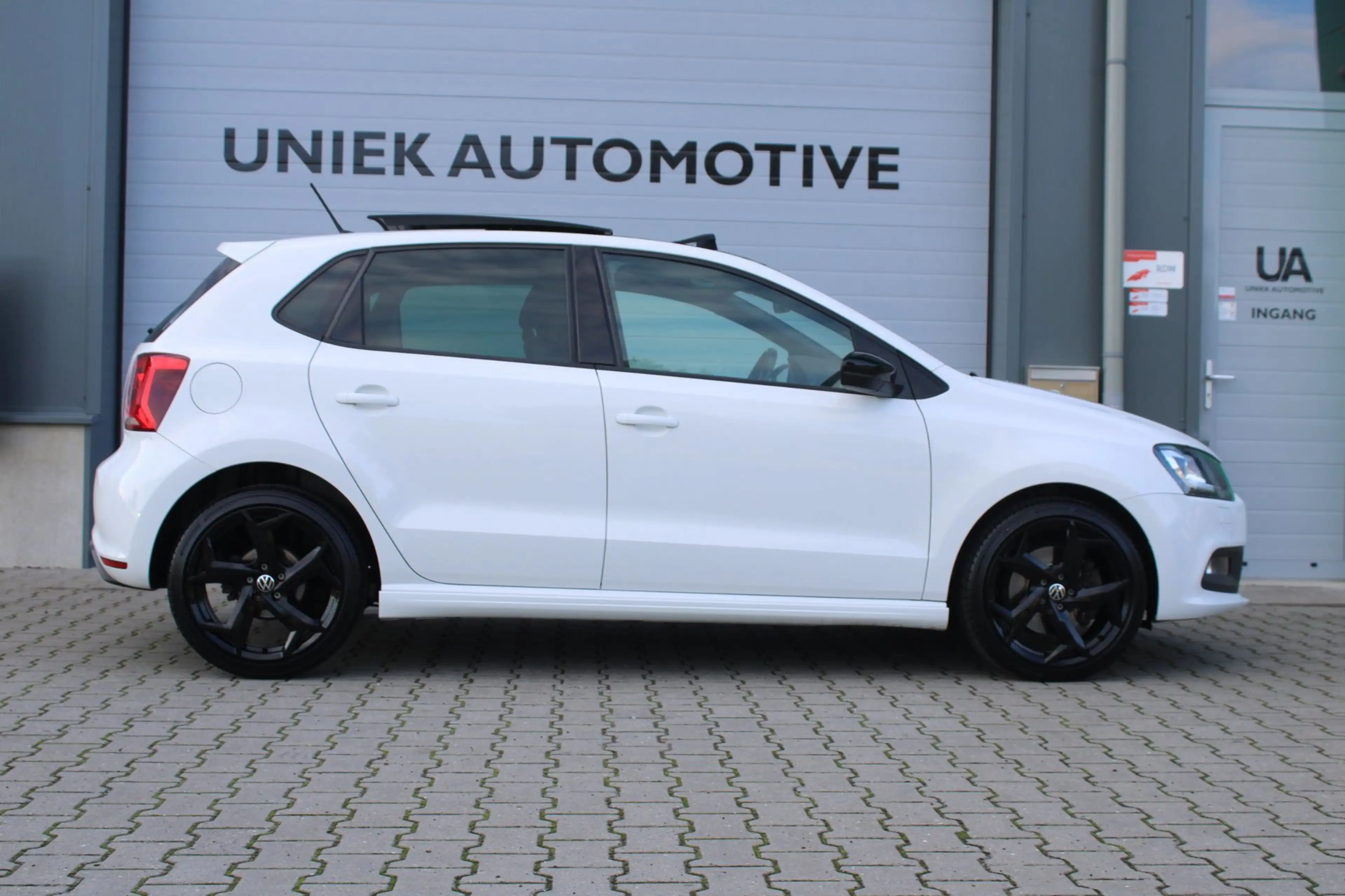 Volkswagen Polo 1.4 TSI BLUE GT 150 PK | DSG | PANO | CAMERA | ACC — photo 6