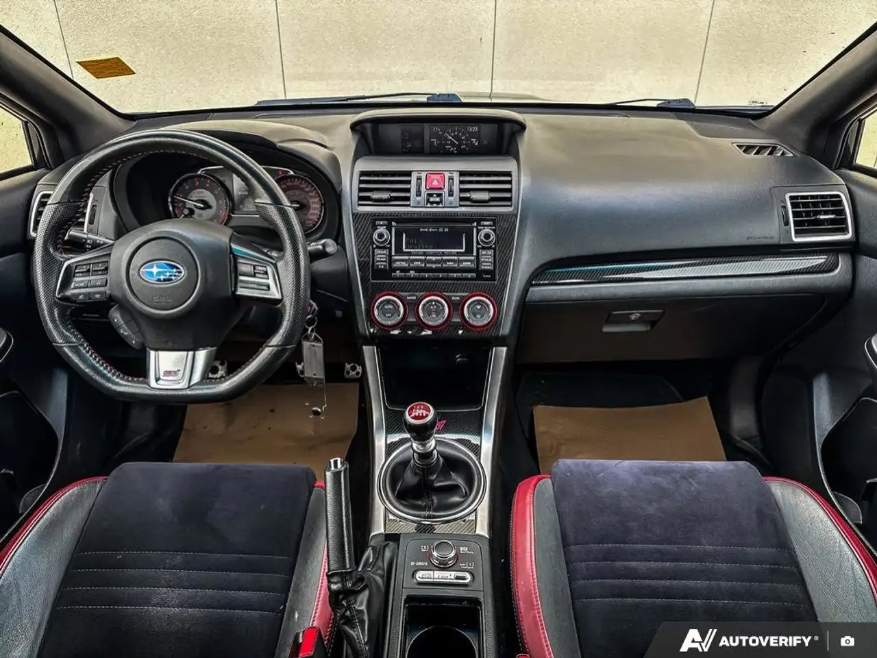 Subaru WRX снимка Subaru WRX