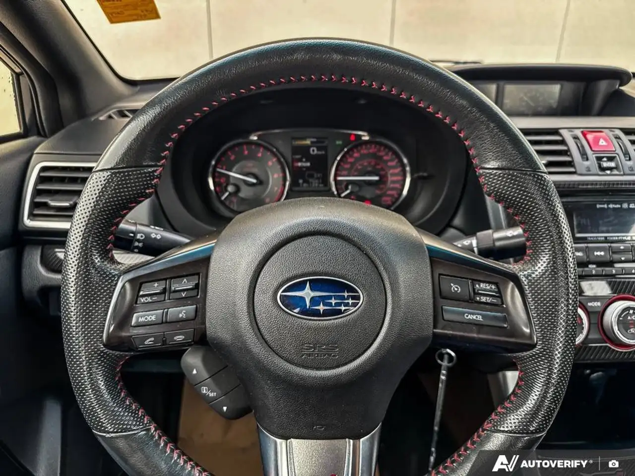 Subaru WRX снимка Subaru WRX