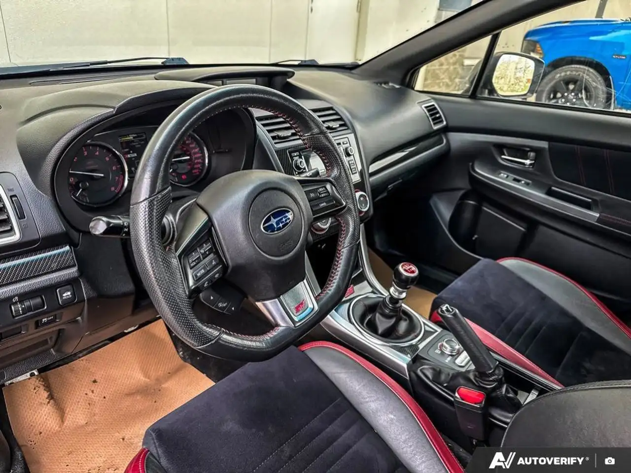 Subaru WRX снимка Subaru WRX