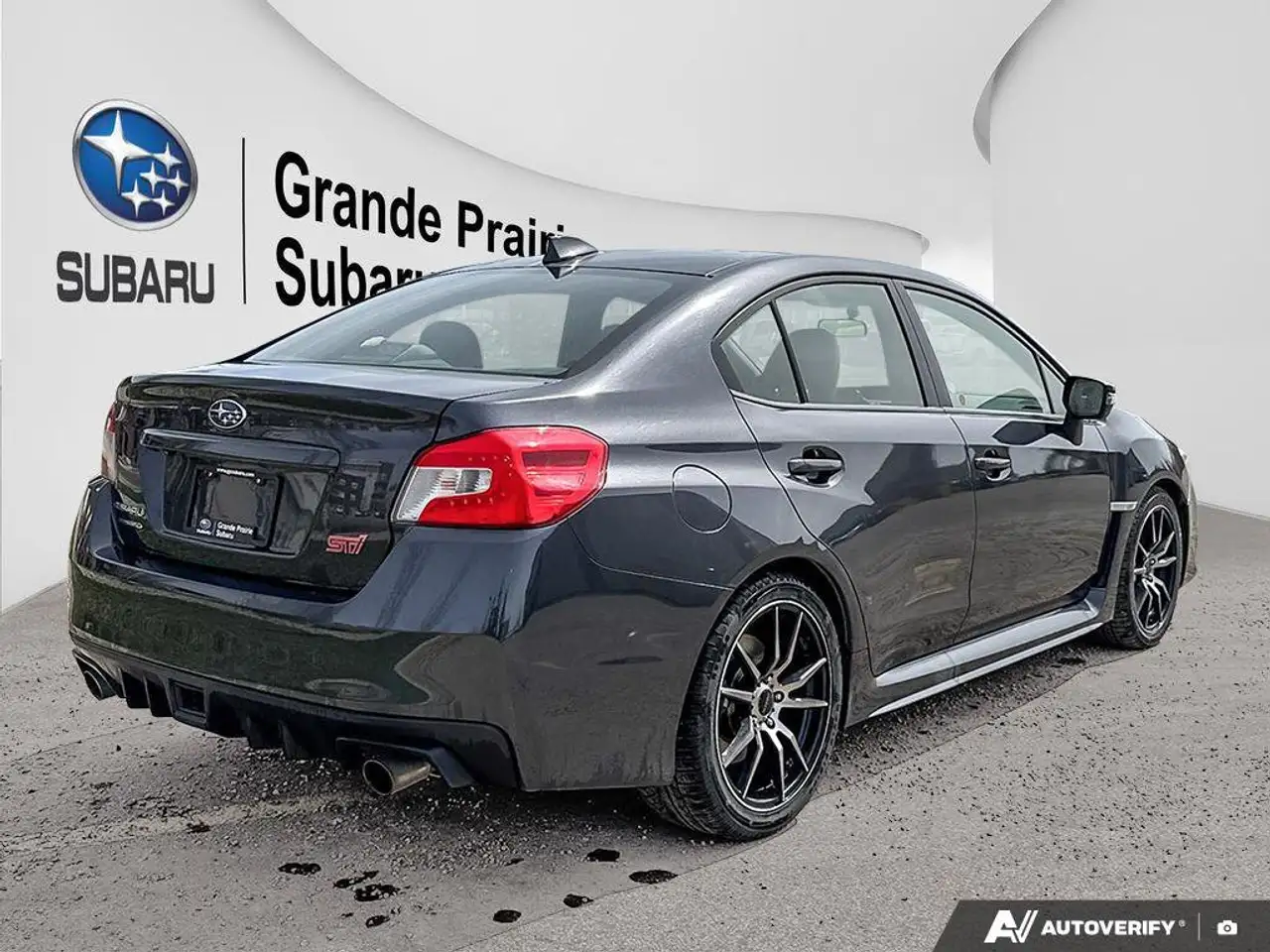 Subaru WRX снимка Subaru WRX
