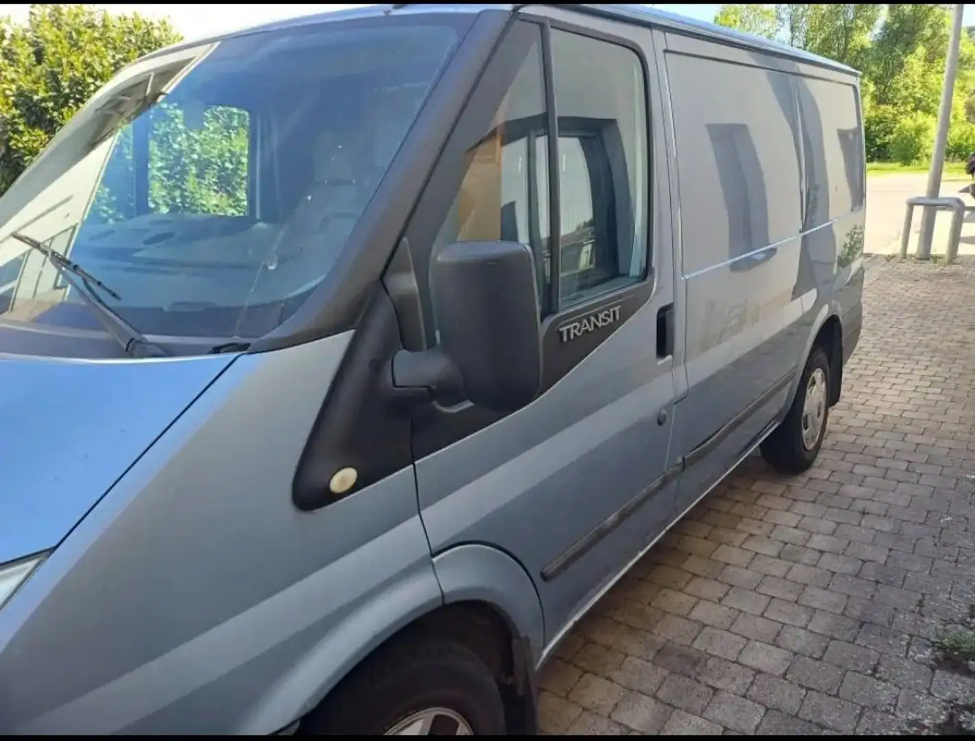 Ford Transit Gris - 2