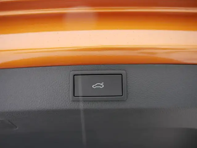 Skoda Karoq Sportline 2.0 TSI 4x4 DSG DSG*KESSY*TEMPOMAT*PD... Ansicht 7