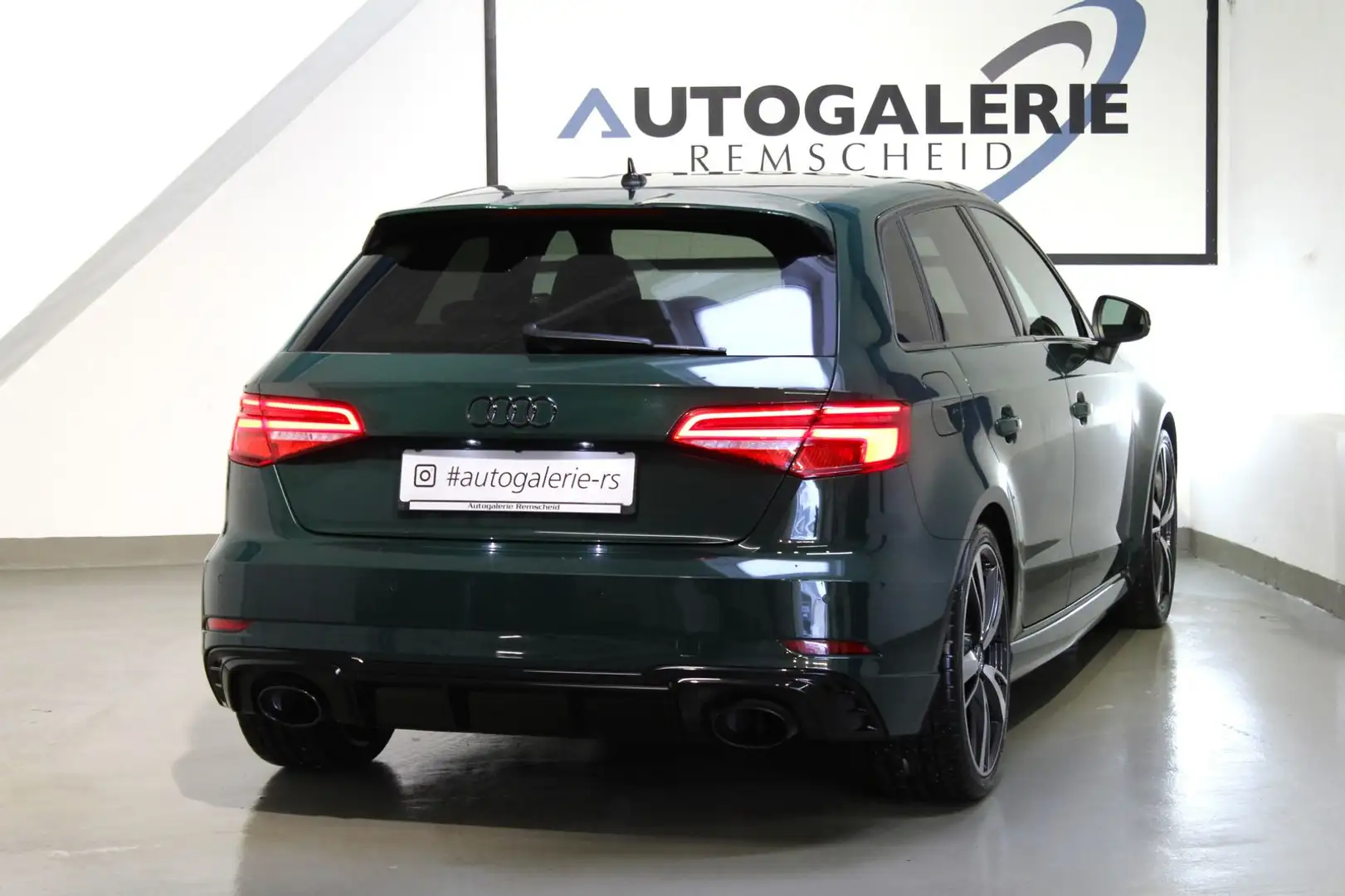 Audi RS3 Sportback 2.5 TFSI q.*RS DESIGN*VIRTUAL*ACC* Vert - 2