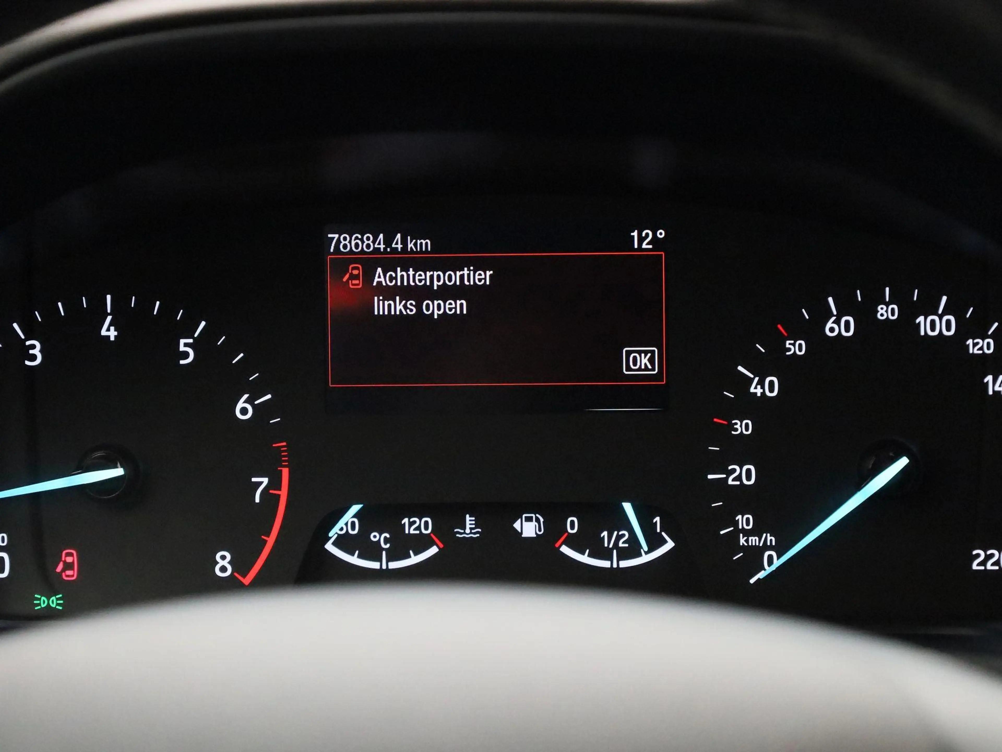 Ford Puma 1.0i Ecoboost mHEV 92kW Titanium Camera | PDC V+A — photo 10