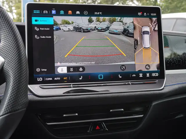 Volkswagen Passat view 13