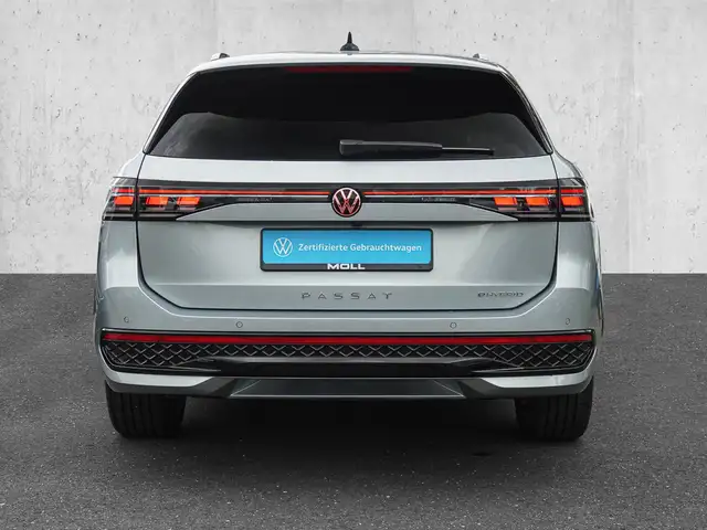 Volkswagen Passat view 6
