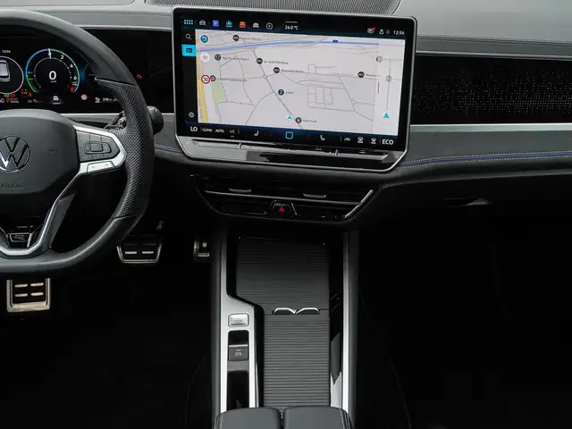 Volkswagen Passat view 12