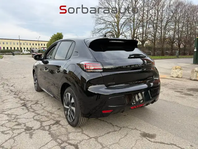 Peugeot 208 view 4