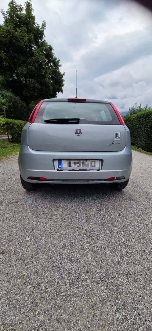 Fiat Grande Punto 1,4 75 S Silber - 2