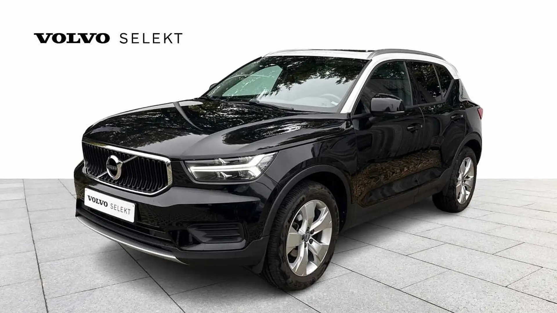 Volvo XC40 T3 MOMENTUM PRO Nero - 1