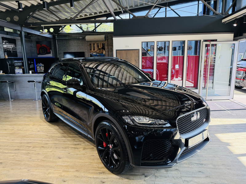 Jaguar F-Pace SVR AWD*PANO*AHK*HEADUP*360°KAM*22.Z*ACC — photo 8