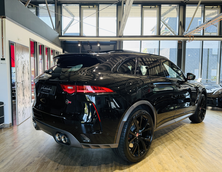 Jaguar F-Pace SVR AWD*PANO*AHK*HEADUP*360°KAM*22.Z*ACC — photo 6