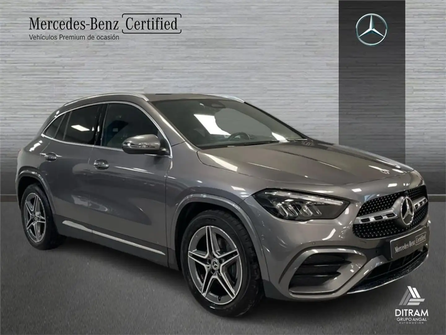 Mercedes-Benz GLA 200 D - 2