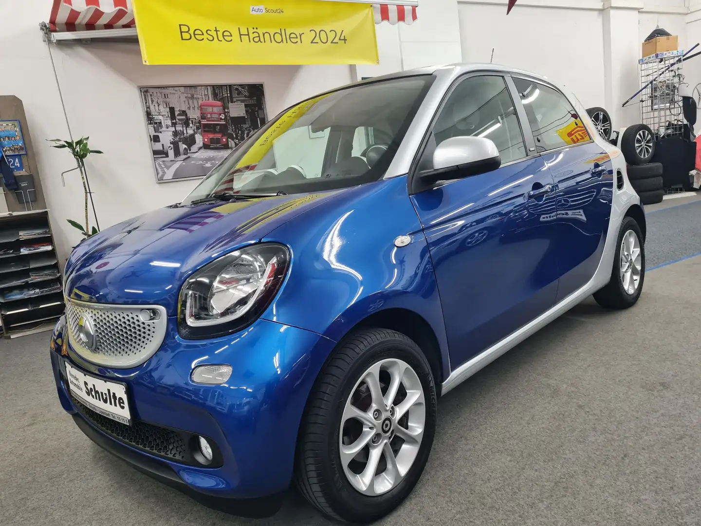 smart forFour passion 1.0 Faltdach,Navi,Einparkh.Klima,Shz,Temp. Blau - 1