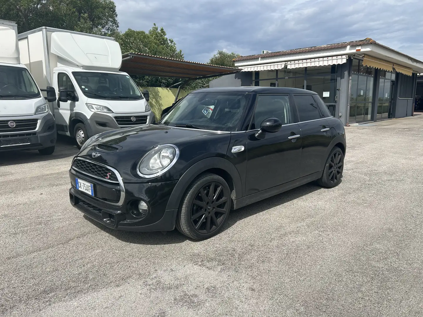 MINI Cooper SD 2.0 Hype Seven 5p - 1